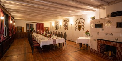 Winterhochzeit - Art der Location: Restaurant - Ritterliches Ambiente Hochzeitslocation - Heiraten auf Burg Guttenberg