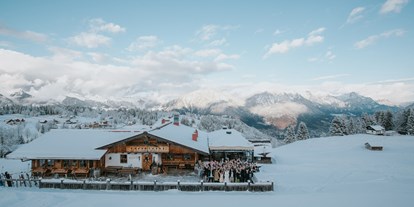Winterhochzeit - Preisniveau: €€ - Die verschneite Rufana Alp lädt zu einer Traumhochzeit im Winter. - Rufana Alp