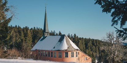 Winterhochzeit - Hochzeits-Stil: Rustic - St. Pius Kapelle - nur 5 min Fußweg von der Bergwelt Kandel - Bergwelt Kandel