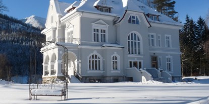 Winterhochzeit - Trauung im Freien - Villa Bergzauber im Winter - Villa Bergzauber