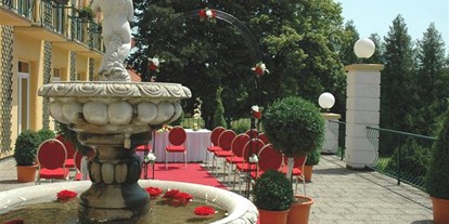 Winterhochzeit - Donauraum - 400m2 Brunnenterasse für den Empfang/Agape - Hochzeitslocation - Hotel - Eventrestaurant - Pedros
