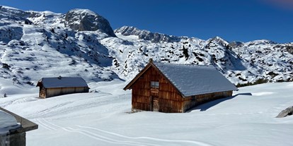 Winterhochzeit - Art der Location: Waldhochzeit - Die idyllische Winterlandschaft lädt zu einer Winterhochzeit ein. - Gjaid Alm