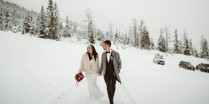 Winterhochzeit - Trauung im Freien - Heiraten inmitten der Tiroler Bergwelt auf der Gamsalm Ehrwald. - Gamsalm Ehrwald 