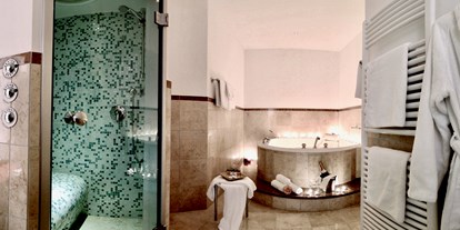 Winterhochzeit - Preisniveau: keine Angabe - Suite Badezimmer mit Dampfbad - Wellnesshotel Moselebauer****