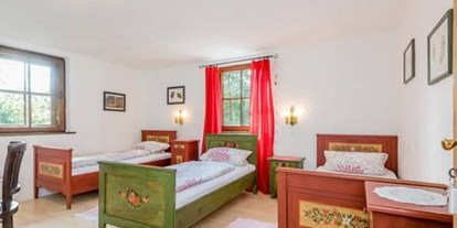 Winterhochzeit - Preisniveau: €€ - Mehrbettzimmer - Bergpension Maroldhof - Urig, Idyllisch, Echt Bayerisch