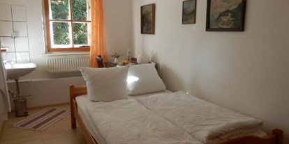 Winterhochzeit - Preisniveau: €€ - Doppelzimmer - Bergpension Maroldhof - Urig, Idyllisch, Echt Bayerisch