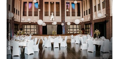 Winterhochzeit - Hochzeits-Stil: Rustic - Alte Lohnhalle by Knepper Management-09 - Alte Lohnhalle Wattenscheid