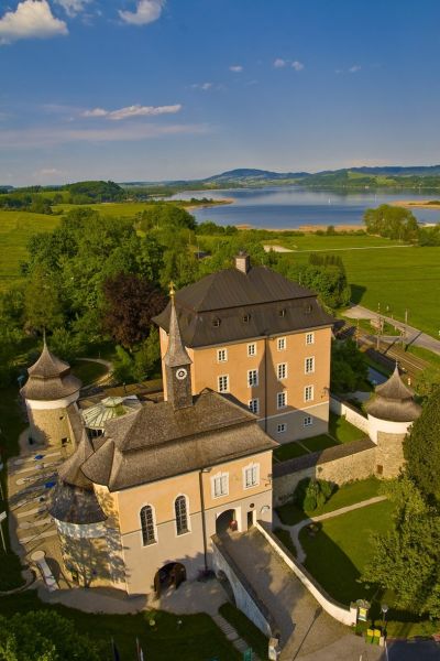 Die Seeburg am Wallersee