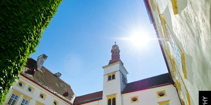 Winterhochzeit - Rotenturm an der Pinka - Feiern Sie Ihre Hochzeit im Schloss Krumbach in Niederösterreich.
Foto © greenlemon.at
 - Hotel Schloss Krumbach