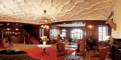 Winterhochzeit - nächstes Hotel - Ungarn - Salon - Schlosshotel Szidónia