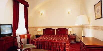 Winterhochzeit - nächstes Hotel - Fertörákos - Zimmer - Schlosshotel Szidónia