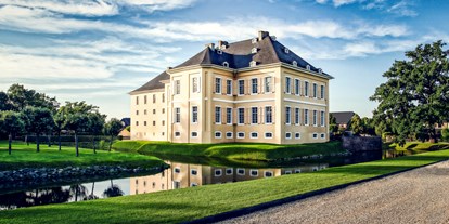 Winterhochzeit - Art der Location: privates Anwesen - Bad Hönningen - Golf-Club Schloss Miel