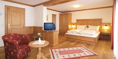 Winterhochzeit - Art der Location: Gasthaus - Schwöll - gemütliche Zimmer mit DU/WC, TV direkt im Hotel, auch Einzelzimmer, Dreibett- oder Vierbettzimmer verfügbar. - Hotel Rupertihof