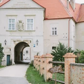 Hochzeitslocation - Das Schlosshotel Mailberg in Niederösterreich.
Foto © thomassteibl.com - Schlosshotel Mailberg