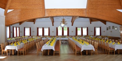 Winterhochzeit - Art der Location: Eventlocation - Baum - Festsaal ohne Hussen - Gasthof Frodlhof