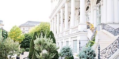 Winterhochzeit - nächstes Hotel - Wien - Außenansicht Palais Coburg - Palais Coburg Residenz