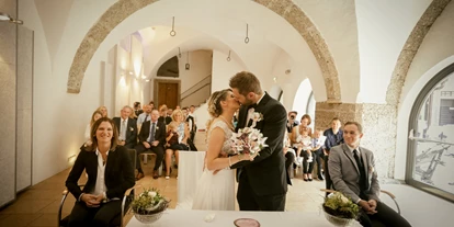 Winterhochzeit - Geeignet für: Gala, Tanzabend und Bälle - Tiefgraben - Heiraten im Burgsaal - Burg Golling