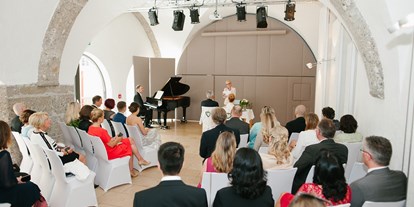 Winterhochzeit - Geeignet für: Theater und Musical - Salzburg - Trauung im Burgsaal - Burg Golling