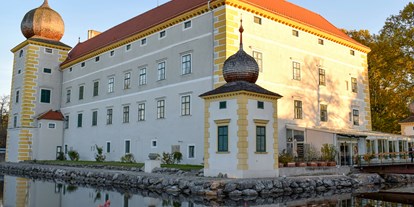 Winterhochzeit - nächstes Hotel - Forchtenstein - Gerüchteküche Wasserschloss Kottingbrunn