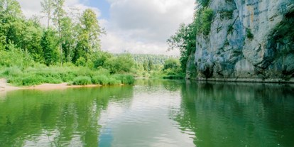 Winterhochzeit - Perfekte Jahreszeit: Frühlings-Hochzeit - Eigeltingen - Steinwiese am Donauufer des Fürstlichen Park Inzigkofen