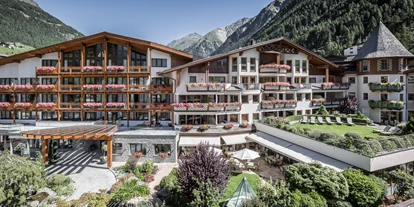 Winterhochzeit - Personenanzahl - Tirol - Das Central - Sommeraufnahme - Das Central - Alpine . Luxury . Life