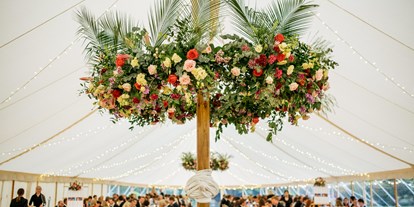 Winterhochzeit - Hochzeits-Stil: Rustic - Unsere Blumenringe lassen viel Raum für eigene Gestaltung, man braucht kaum mehr... - Schloss Jeutendorf 