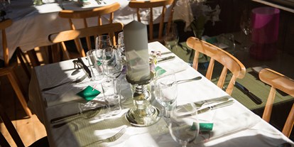 Winterhochzeit - Preisniveau: €€ - Gosau - Heiraten im Strandcafe Altaussee.
Foto © sabinegruber.net - Strandcafe Restaurant