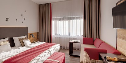 Winterhochzeit - Umgebung: am Land - Aich (Haigermoos, Feldkirchen bei Mattighofen) - Doppelzimmer - Raspl's Hotel Traumschmiede