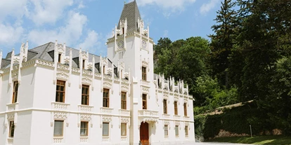 Winterhochzeit - Preisniveau: €€ - Wien Hietzing - Das Schloss Hernstein in Niederösterreich.
Foto © thomassteibl.com - Schloss Hernstein
