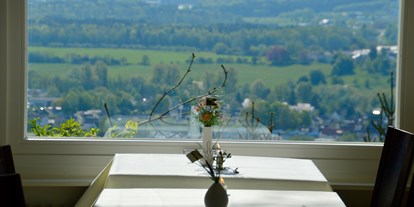 Winterhochzeit - Perfekte Jahreszeit: Sommer-Hochzeit - Herdwangen-Schönach - Die Location mit gigantischem Ausblick  - Veitsburg Ravensburg