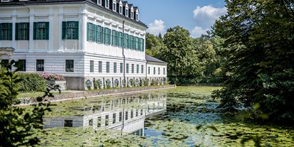 Winterhochzeit - Umgebung: am Fluss - Stockerau - Heiraten im Schloss Laudon in Wien.
Foto © weddingreport.at - Schloss Laudon