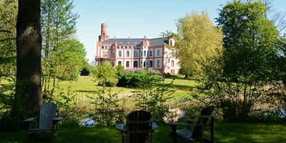 Winterhochzeit - Umgebung: im Park - Rüting - Hotel Schloss Gamehl Parksicht - Hotel Schloss Gamehl