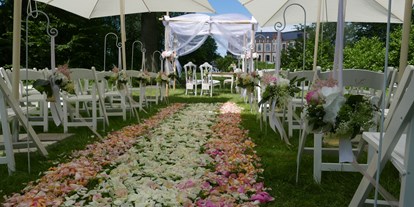 Winterhochzeit - Perfekte Jahreszeit: Frühlings-Hochzeit - Dabel - Trauung auf der Insel - Hotel Schloss Gamehl