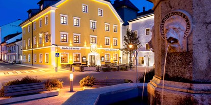 Winterhochzeit - Preisniveau: keine Angabe - Brochendorf - Das Hotel & Restaurant Gambswirt liegt mitten im malerischen Marktzentrum von Tamsweg, nur wenige Schritte vom Standesamt entfernt. - Hotel & Restaurant Gambswirt