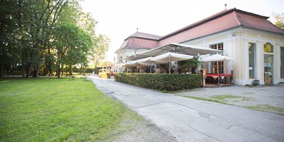 Winterhochzeit - Art der Location: Restaurant - Oberösterreich - Die Orangerie im Schlosspark. - Orangerie Steyr