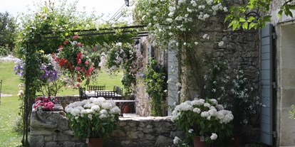 Winterhochzeit - Art der Location: Bauernhof/Landhaus - Provence-Alpes-Côte d'Azur - Le Mas de la Rose