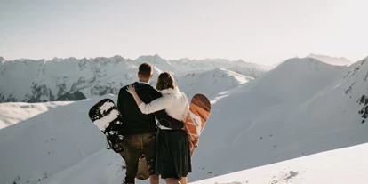 Winterhochzeit - Fotobox - Kleinboden (Fügen, Uderns) - Heiraten und Winterurlaub - damit geht für viele ein Traum in Erfüllung. Die Rössl Alm hilft euch gerne bei der Realisierung dieses Traums. - Rössl Alm