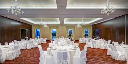 Winterhochzeit - Preisniveau: €€ - Engelhartstetten - Maria Theresia Ballroom - Grand Hotel River Park, a Luxury Collection by Marriott