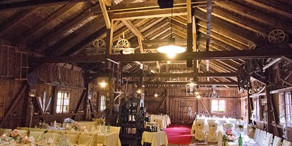 Winterhochzeit - Art der Location: Gasthaus - Hall in Tirol - Heiraten in der Triendlsäge in Seefeld. - Waldgasthaus Triendlsäge