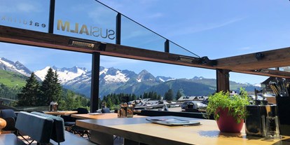 Winterhochzeit - Fotobox - Österreich - SUSI Alm | direkt beim Hotel | Restaurant mit Cabrio-Dach & Terrasse - Das Alpenwelt Resort****SUPERIOR