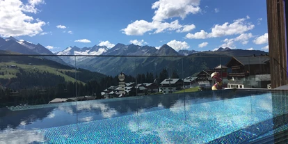 Winterhochzeit - Garten - Kleinboden (Fügen, Uderns) - FelsenBAD&SPA - Infinity Sky Pool - Das Alpenwelt Resort****SUPERIOR