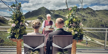 Winterhochzeit - Fotobox - Kleinboden (Fügen, Uderns) - Sommer Trachten Hochzeit im Gipfeltreffen auf 2.300m | mit traumhaften Bergpanorama | Sommer 2020 - Das Alpenwelt Resort****SUPERIOR