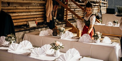 Winterhochzeit - Geeignet für: Private Feier (Taufe, Erstkommunion,...) - Innsbruck - Hochzeit Wintergarten (c) Alexandra Jäger / @alexandra.grafie - Stöttlalm