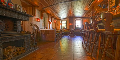 Winterhochzeit - Art der Location: Zeltverleih - Sachsen - Gastraum "Kaminzimmer" - Brauerei Zwönitz