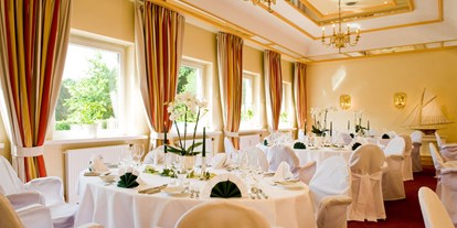 Winterhochzeit - Perfekte Jahreszeit: Herbst-Hochzeit - Ostsee - Spiegelsaal - Hotel Birke
