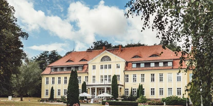 Winterhochzeit - Preisniveau: €€ - Neutrebbin - Schloss Wulkow