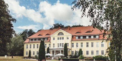 Winterhochzeit - Hochzeits-Stil: Vintage - Neuenhagen - Schloss Wulkow