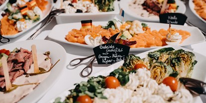Winterhochzeit - Dahlwitz-Hoppegarten - Zahlreiche Köstlichkeiten machen eure Hochzeitsfeier kulinarisch zu einem unvergesslichen Erlebnis. - freiheit fünfzehn