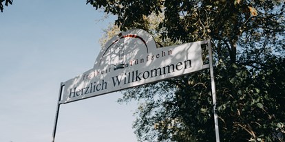Winterhochzeit - Dahlwitz-Hoppegarten - Die Anlegestelle des freiheit fünfzehn in Berlin. - freiheit fünfzehn