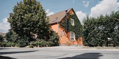 Winterhochzeit - Beelitz (Landkreis Potsdam-Mittelmark) - Zahlreiche unterschiedlich große Räume stehen euch in der Hochzeitslocation Landhaus Alte Schmiede zur Verfügung. - Landhaus Alte Schmiede